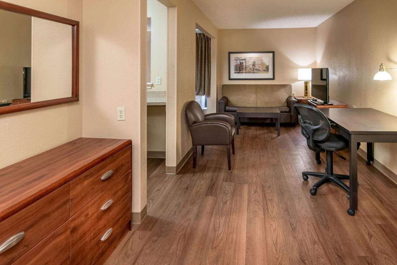 Extended Stay America Suites - Arlington - Six Flags Exteriér fotografie