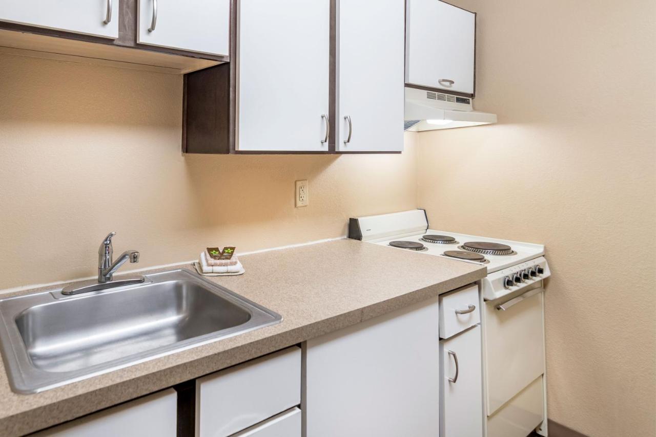 Extended Stay America Suites - Arlington - Six Flags Exteriér fotografie