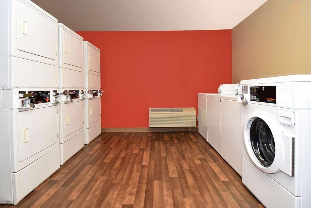 Extended Stay America Suites - Arlington - Six Flags Exteriér fotografie
