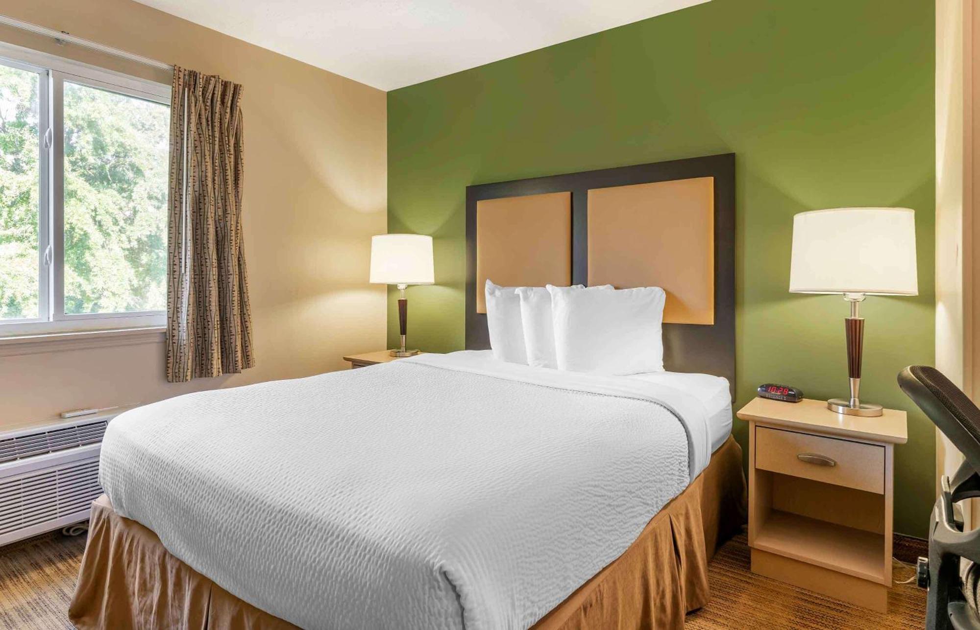 Extended Stay America Suites - Arlington - Six Flags Exteriér fotografie