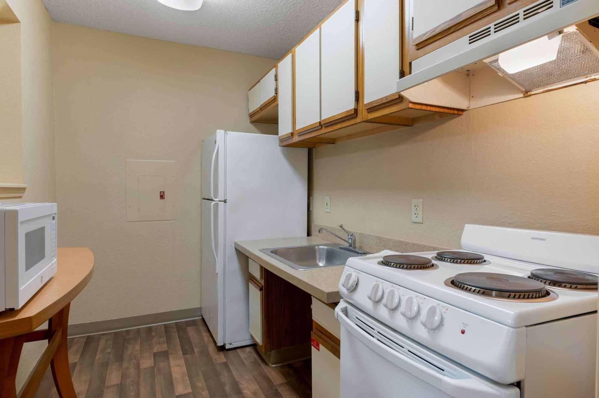 Extended Stay America Suites - Arlington - Six Flags Exteriér fotografie