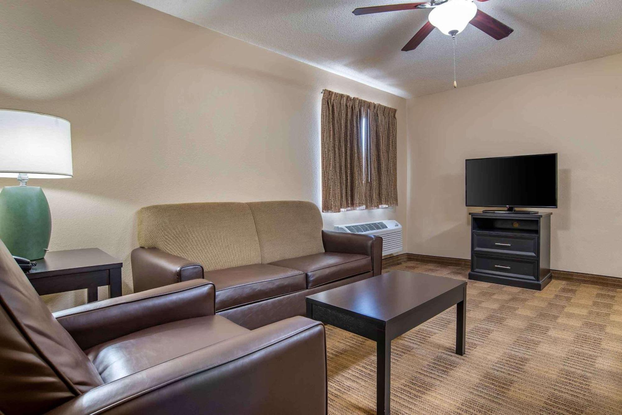 Extended Stay America Suites - Arlington - Six Flags Exteriér fotografie