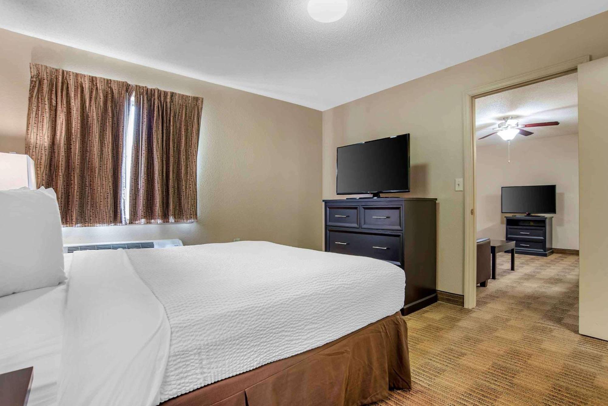 Extended Stay America Suites - Arlington - Six Flags Exteriér fotografie